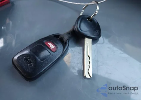 2013 Hyundai Elantra Gt from USA, damaged, VIN KMHD35LE9DU091194